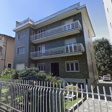 R39 Modern Apartment With Private Parking Milão Exterior foto